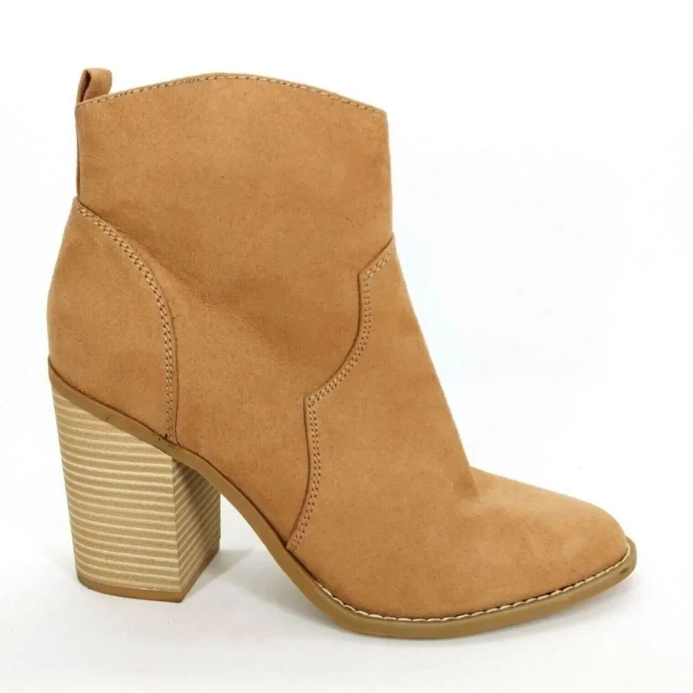 EXPRESS BLOCK HEEL POINTED TOE SLIP-ON WOMEN"S BOOTIE